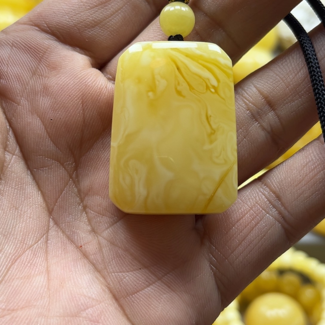 蜜蜡珠宝奇石未镶嵌