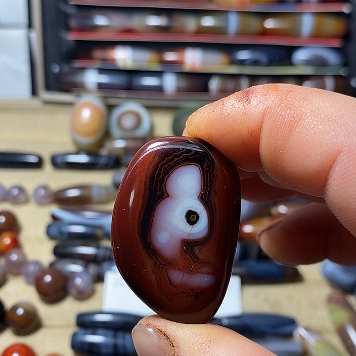 玛瑙/玉髓合金颈饰