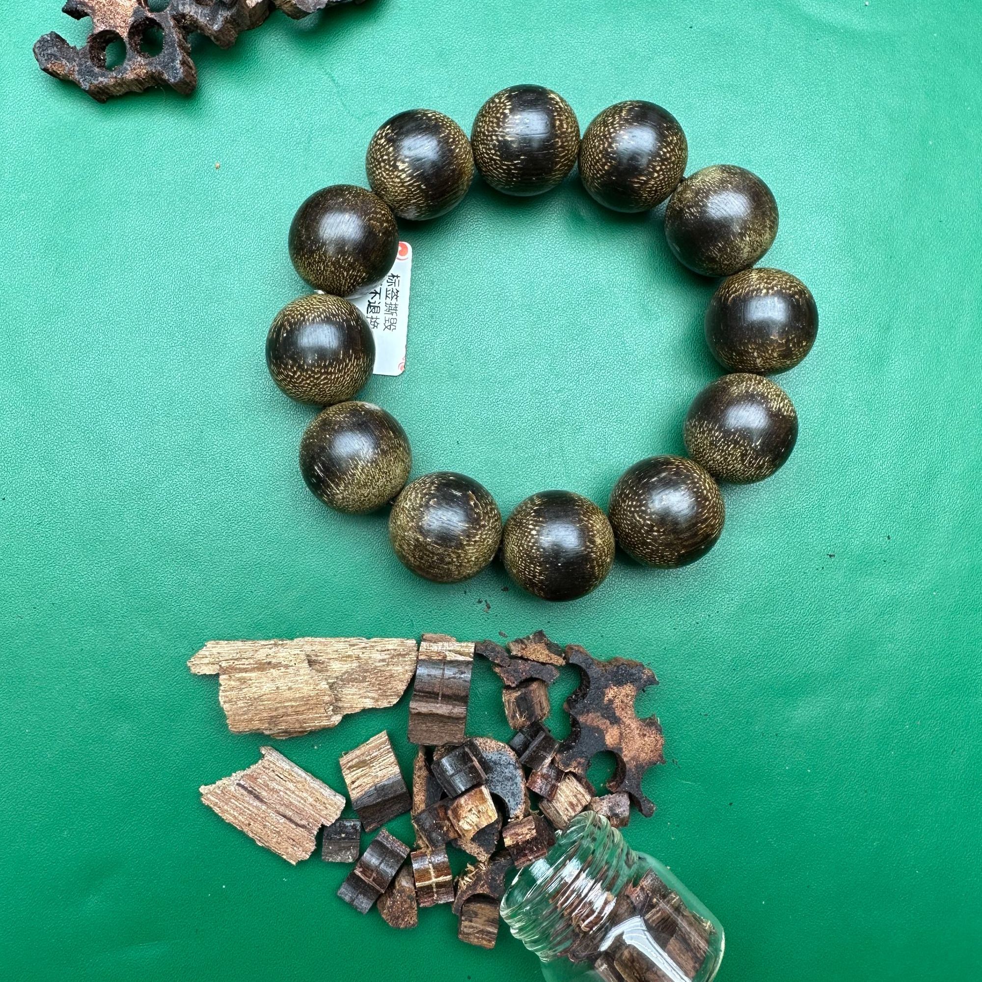 沉香S019香港昆仑梅阁沉香木作文创