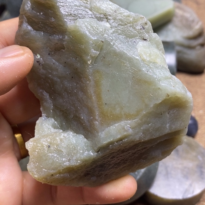 和田玉（糖玉）未镶嵌挂件