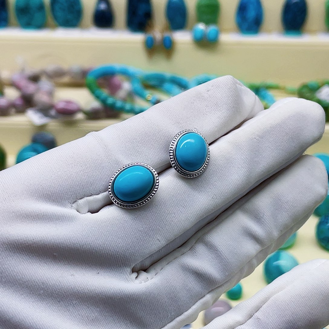 绿松石颈饰未镶嵌