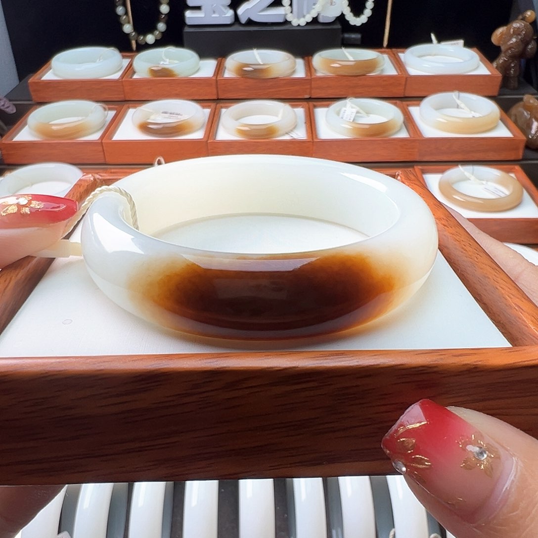 和田玉手镯未镶嵌55