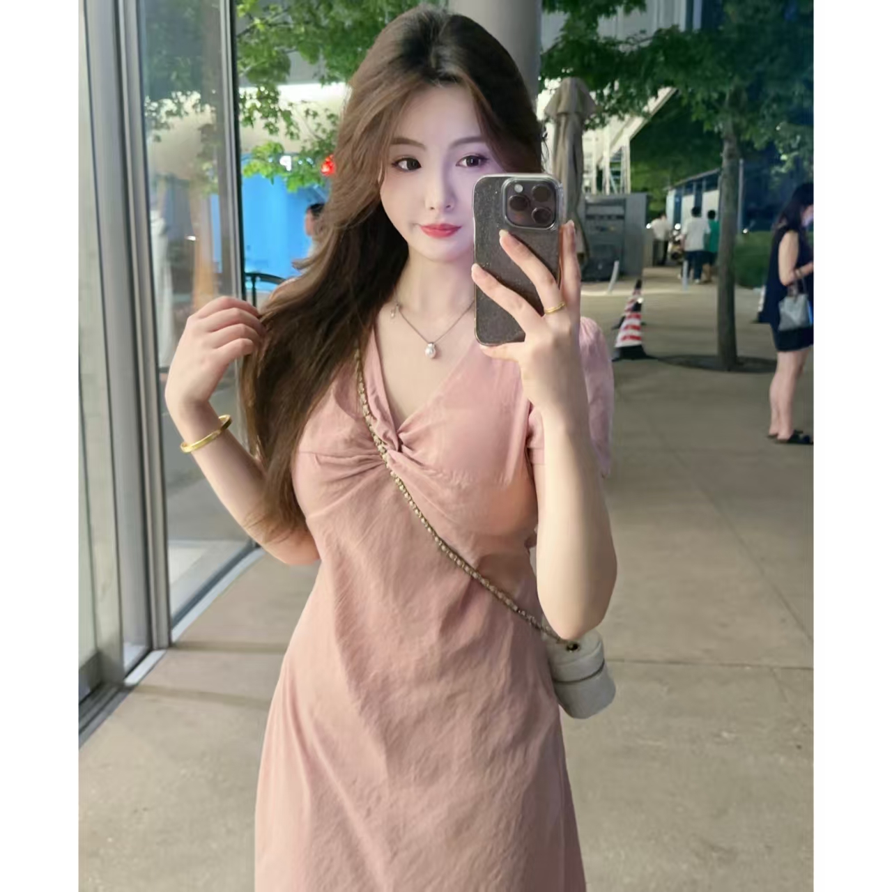 【鹿鹿】盐缩工艺抗皱修身气质显瘦藕粉色小众短款连衣裙裙子WP9936