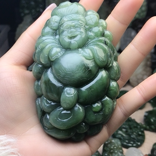 和田玉（碧玉）未镶嵌把件