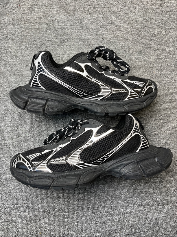 95新 Balenciaga/巴黎世家 板鞋 阳/ 42码 原盒/ 巴黎世家/3xl 