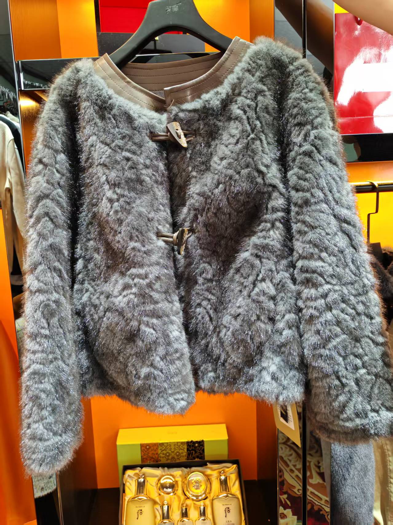 时尚毛毛外套女装秋冬仿水貂皮毛一体短款皮草毛绒显瘦小香风上衣