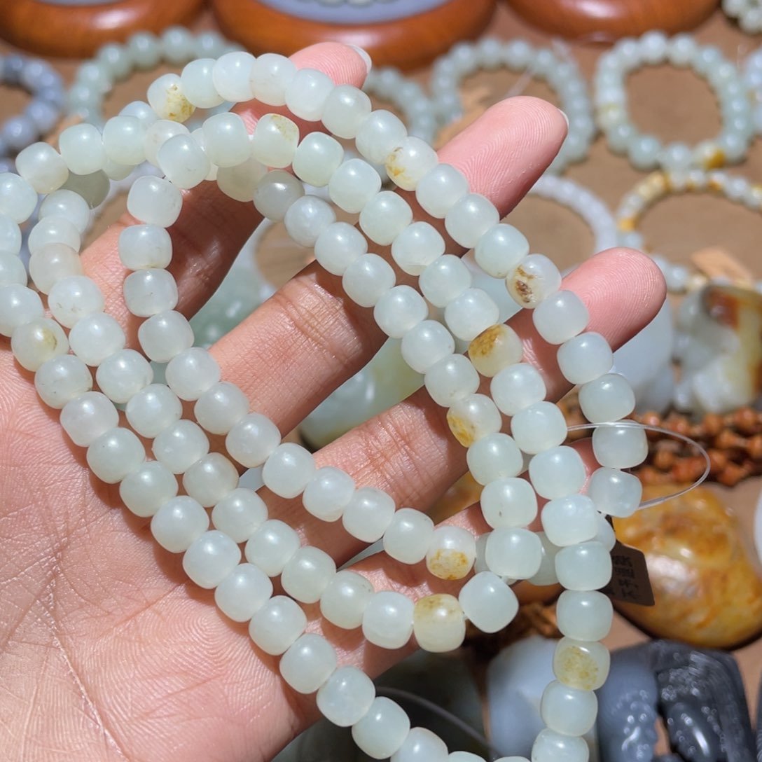 和田玉卡7老型108未镶嵌