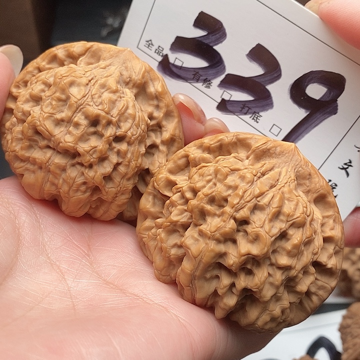 吊坠文玩核桃339号 54尺 官帽