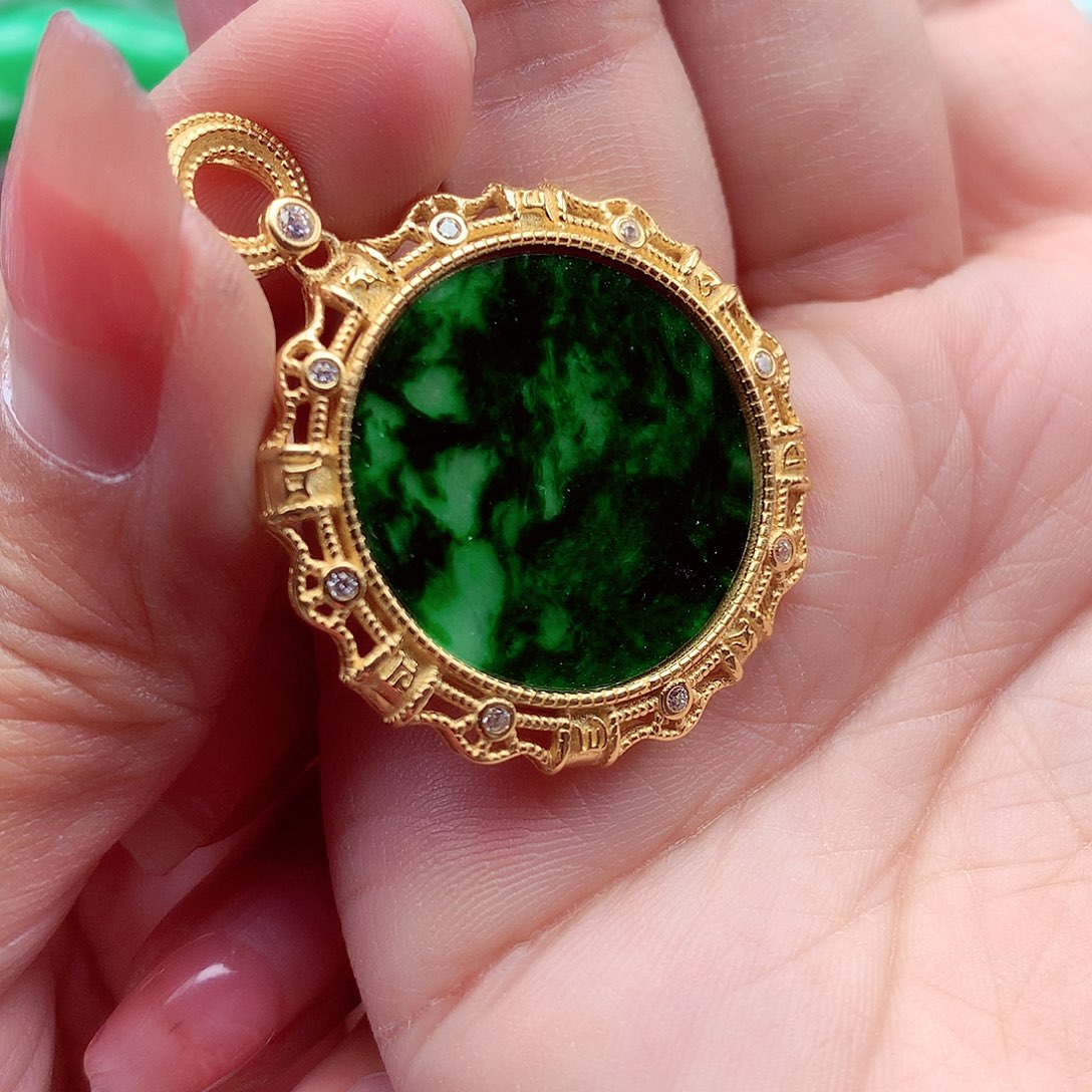 翡翠颈饰银S925镶嵌翡翠