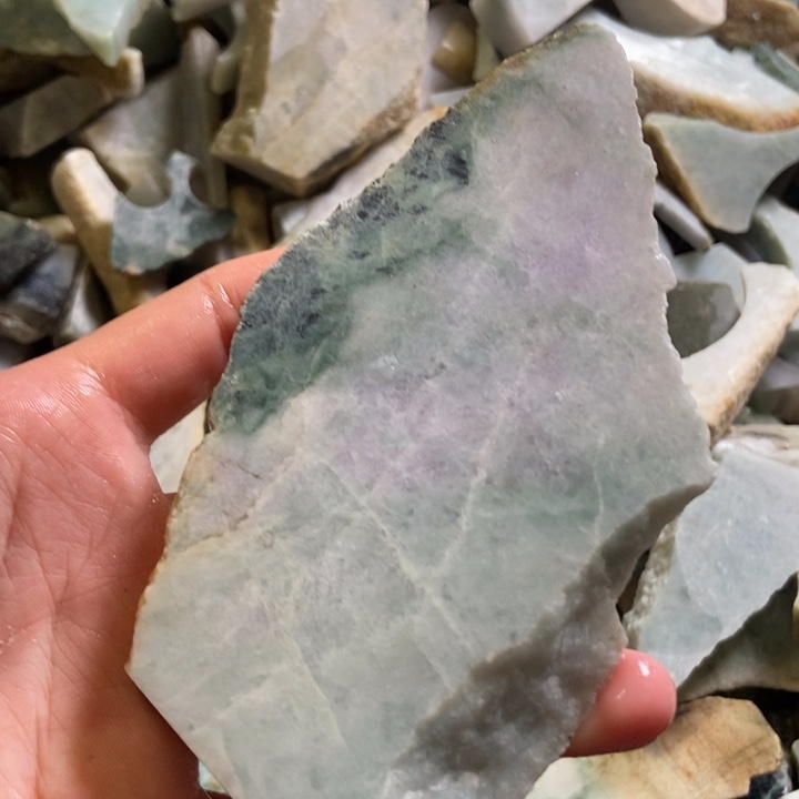 翡翠颈饰未镶嵌天然翡翠