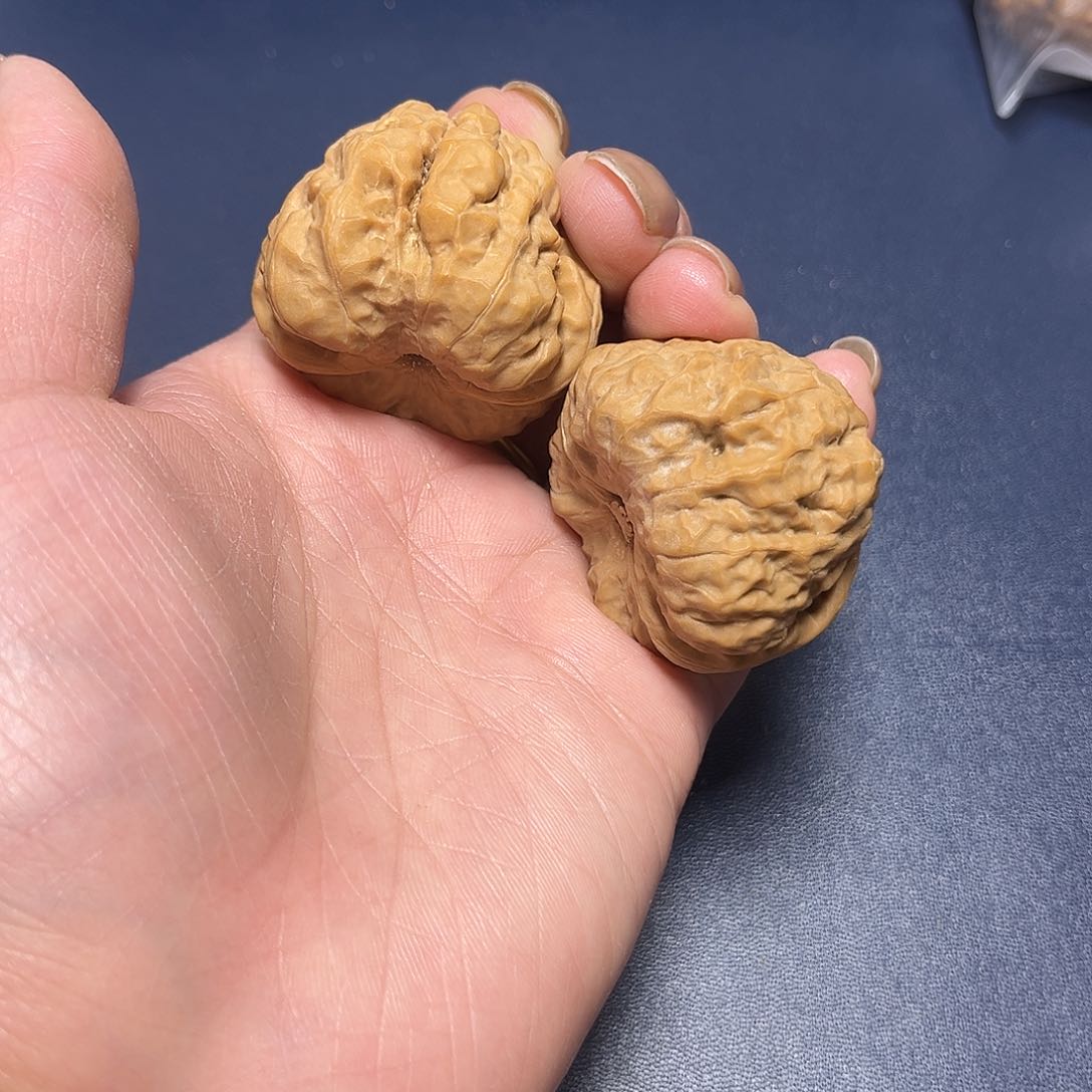 文玩核桃吊坠哇哇哇