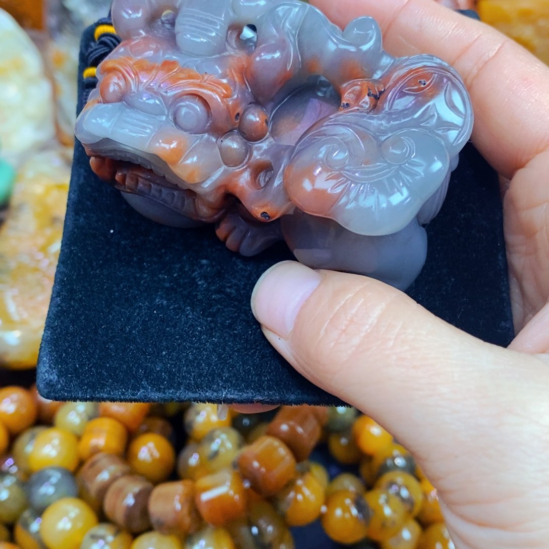 未镶嵌石英质玉（黄龙玉）吊坠(不含链)