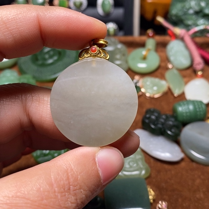 和田玉银S925镀金镶嵌颈饰