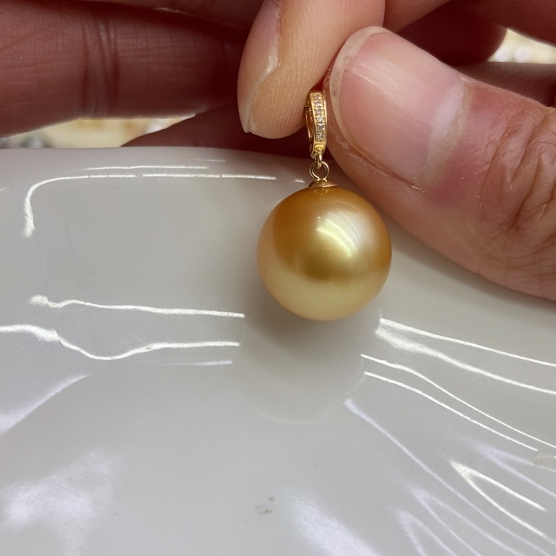 海水珍珠吊坠(不含链)18K金镶嵌