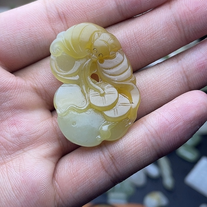 和田玉（糖玉）未镶嵌颈饰