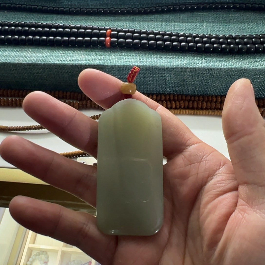 ****古和田玉未镶嵌吊坠(赠链)