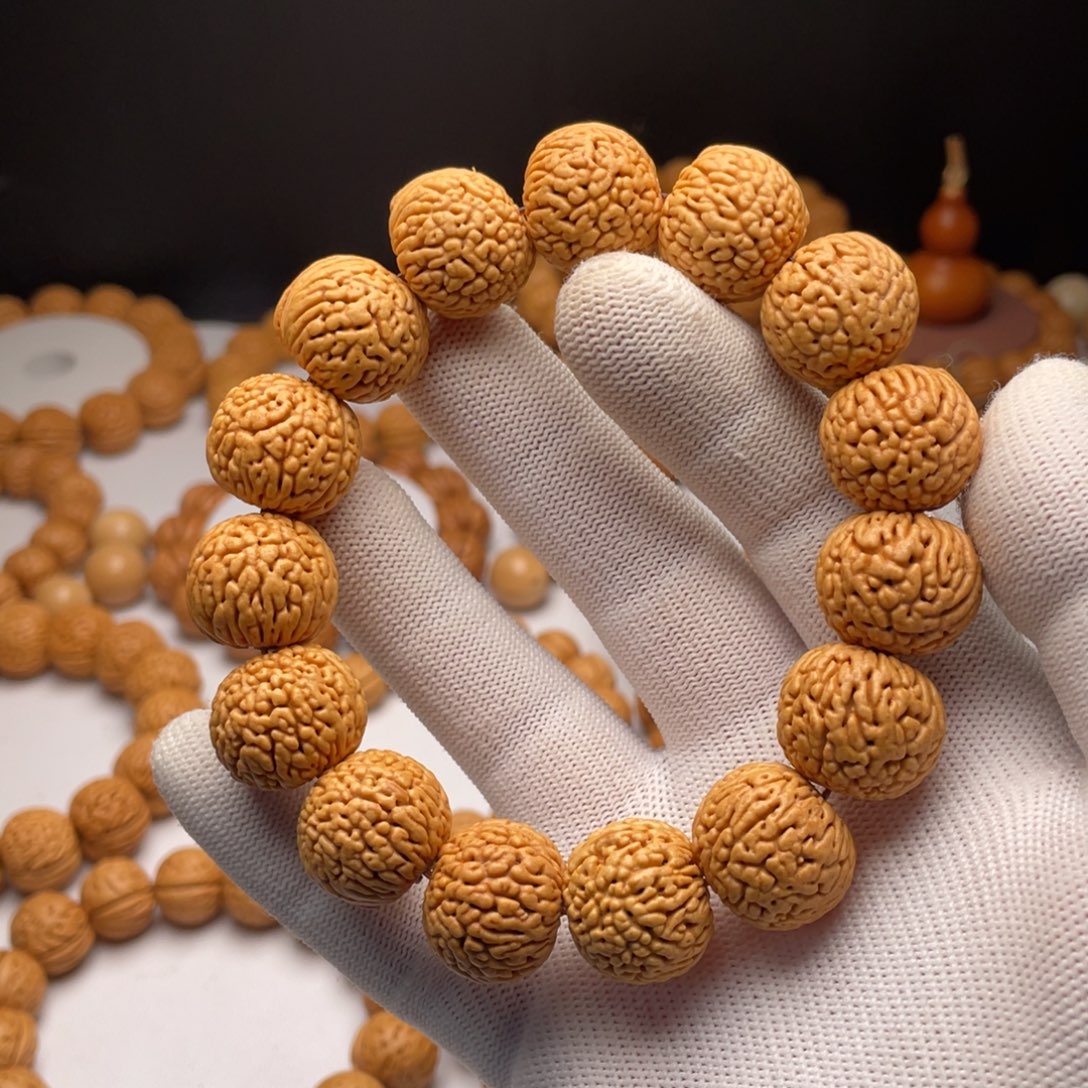 桃核手串龙鳞苹果