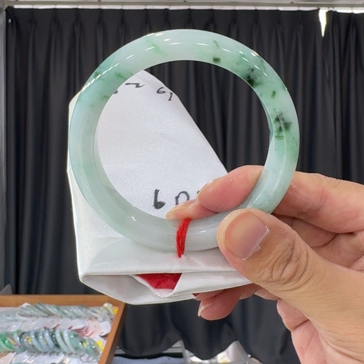 翡翠手镯未镶嵌纯天然缅甸翡翠a货