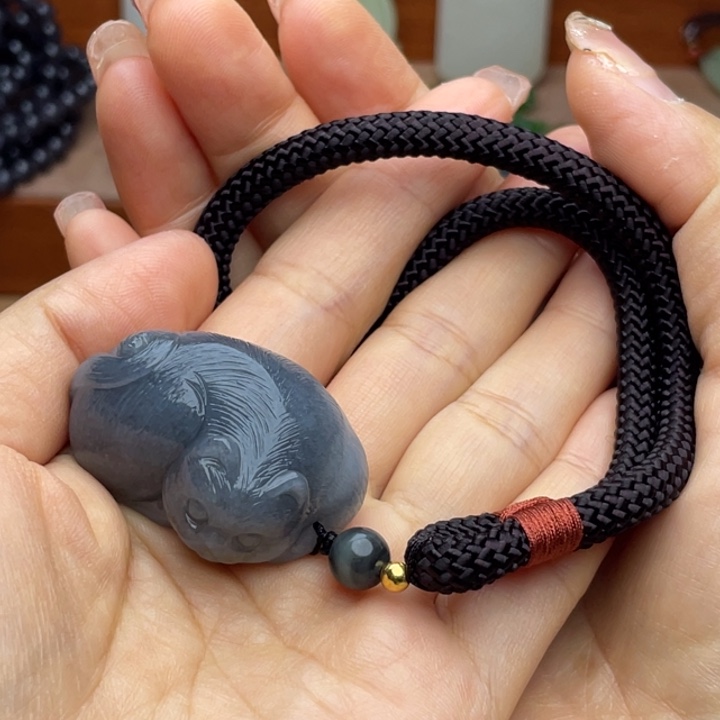 起***！和田玉未镶嵌颈饰