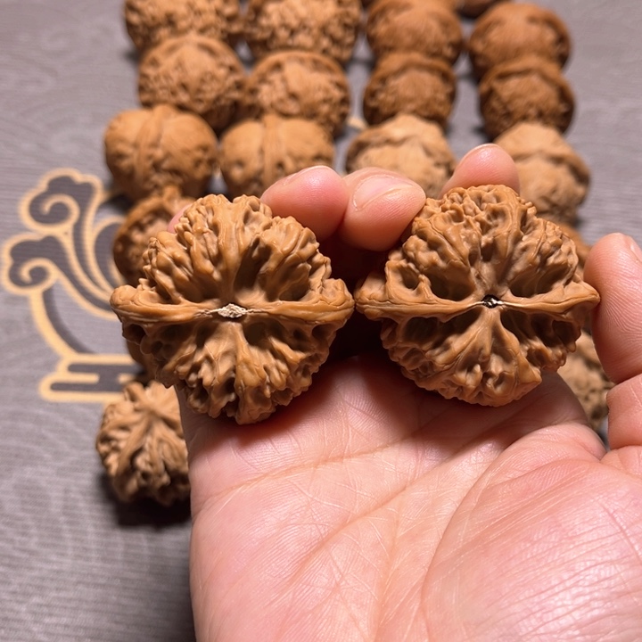 核桃把件H****）野牛文玩核桃