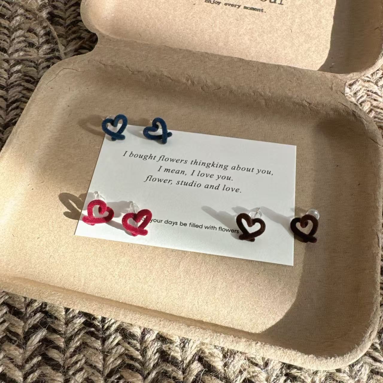 合金耳饰 SHIJIU  【秋冬丝绒】 线条感爱心耳钉