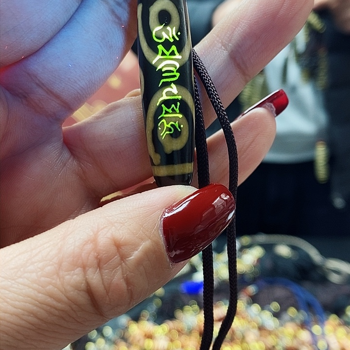 玛瑙/玉髓颈饰合金