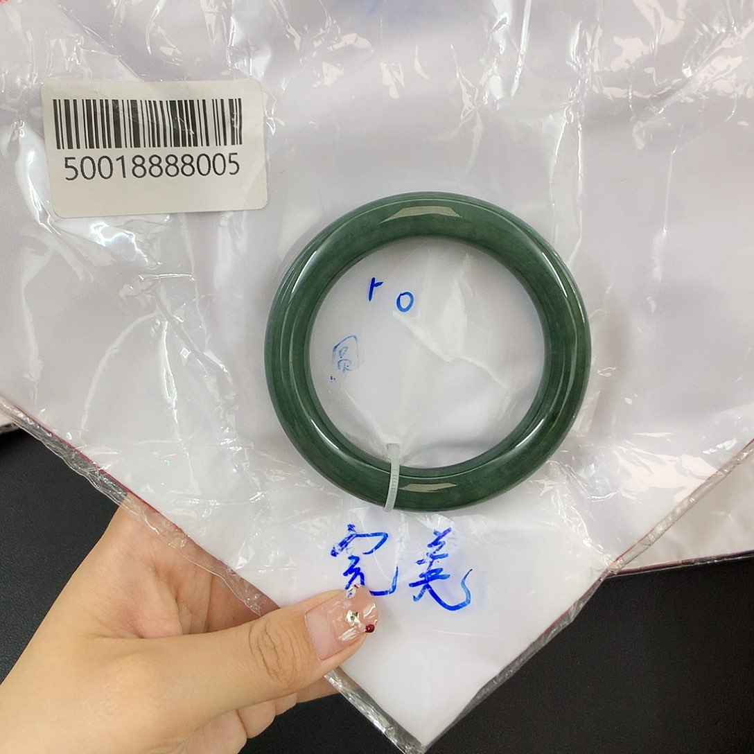 翡翠手镯未镶嵌?****?天然缅甸翡翠手镯56圈口
