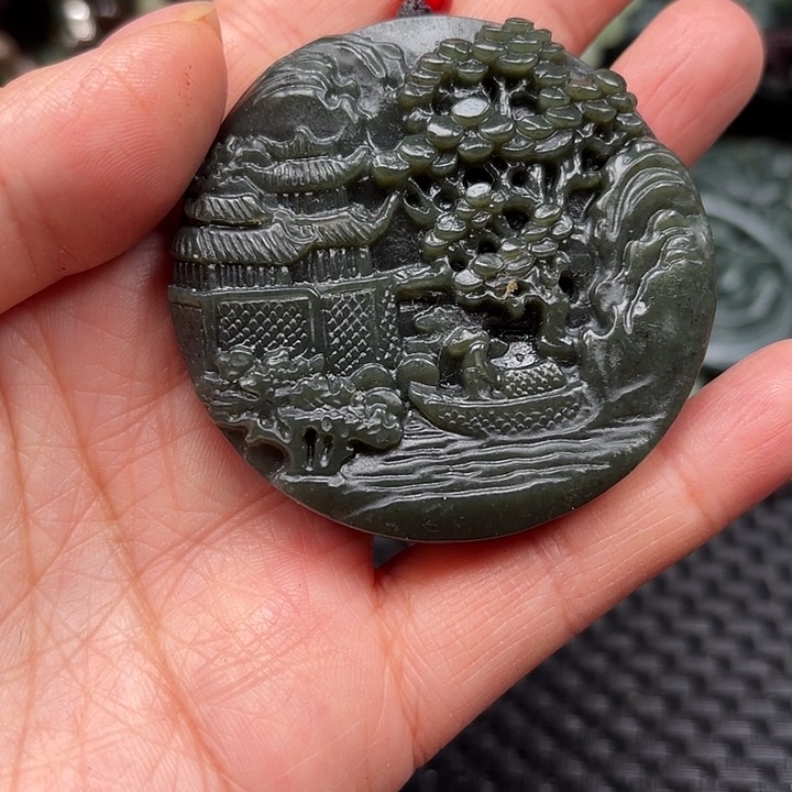 和田玉颈饰未镶嵌