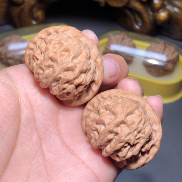 文玩核桃把件40宫灯