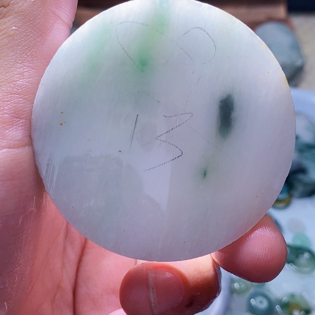 翡翠未镶嵌颈饰58