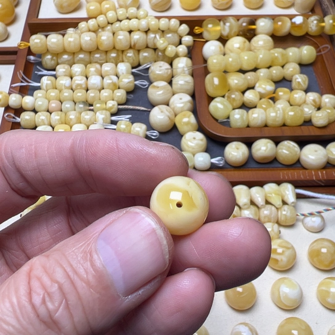 长***烬琥珀未镶嵌裸石琥珀蜜蜡