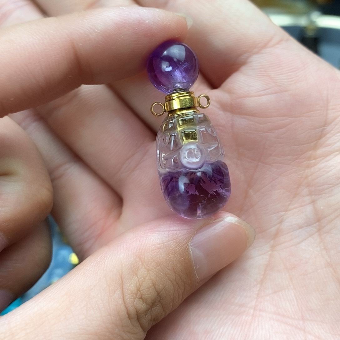 查罗石颈饰合金天然