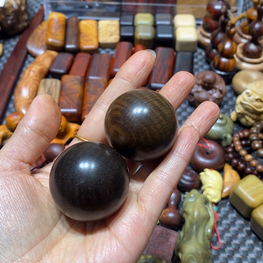 交趾黄檀（大红酸枝）4.1直径