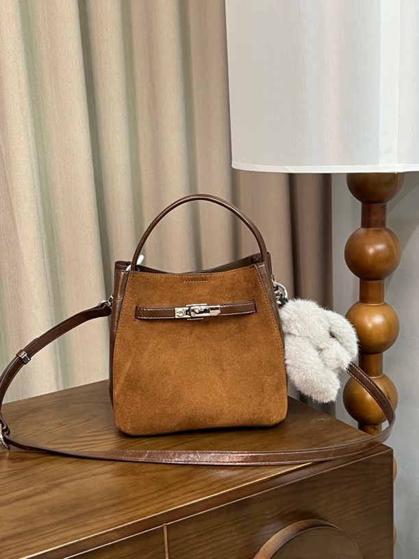 磨砂牛皮手提斜跨单肩包包