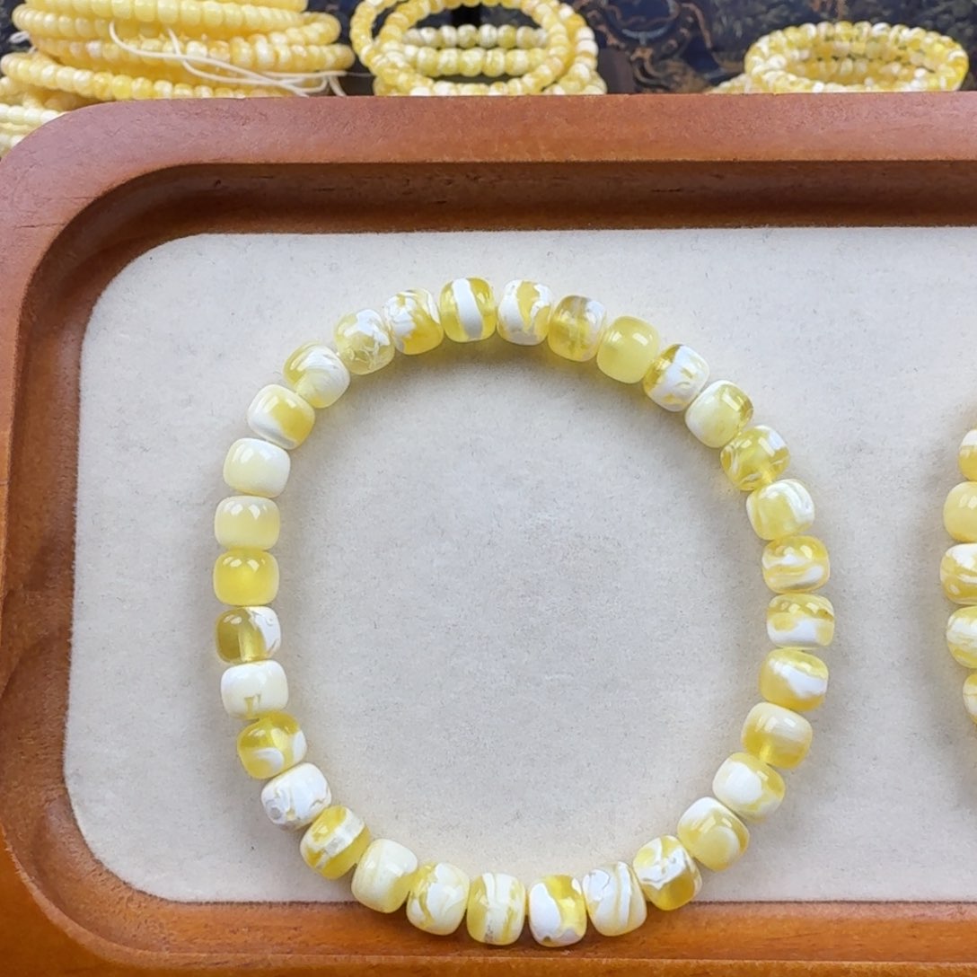 岁***声未镶嵌琥珀手链7mm裸发