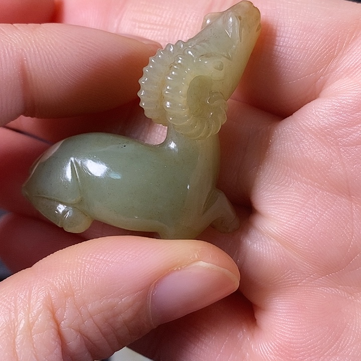 和田玉（糖玉）车挂未镶嵌至*居