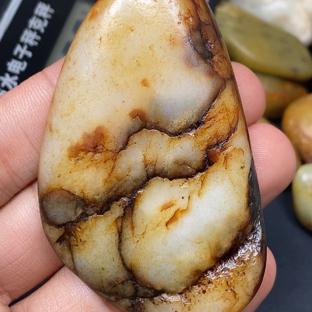 和田玉（糖玉）未镶嵌挂件