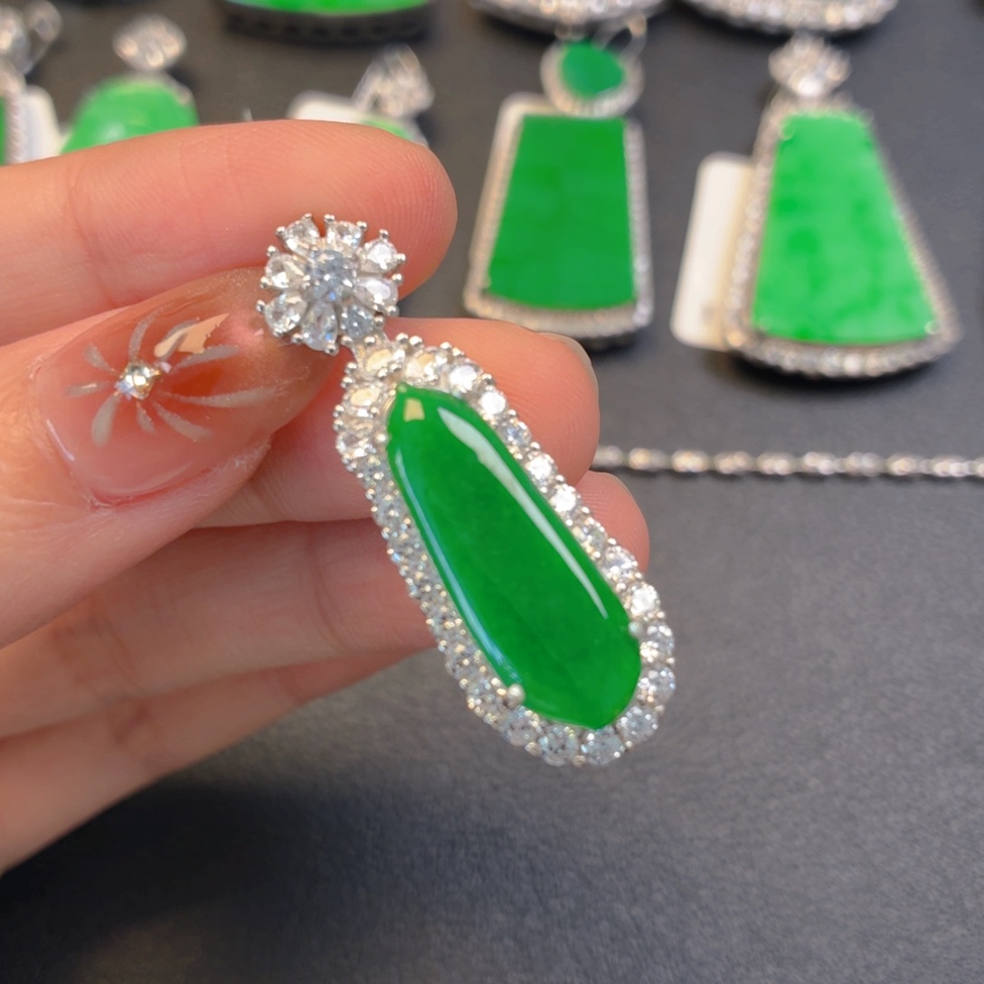 翡翠银S925镶嵌颈饰