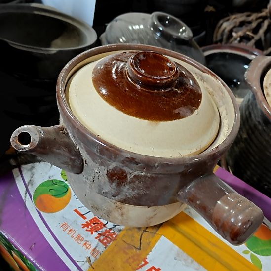 摆件陶瓷盘子碗啥都有