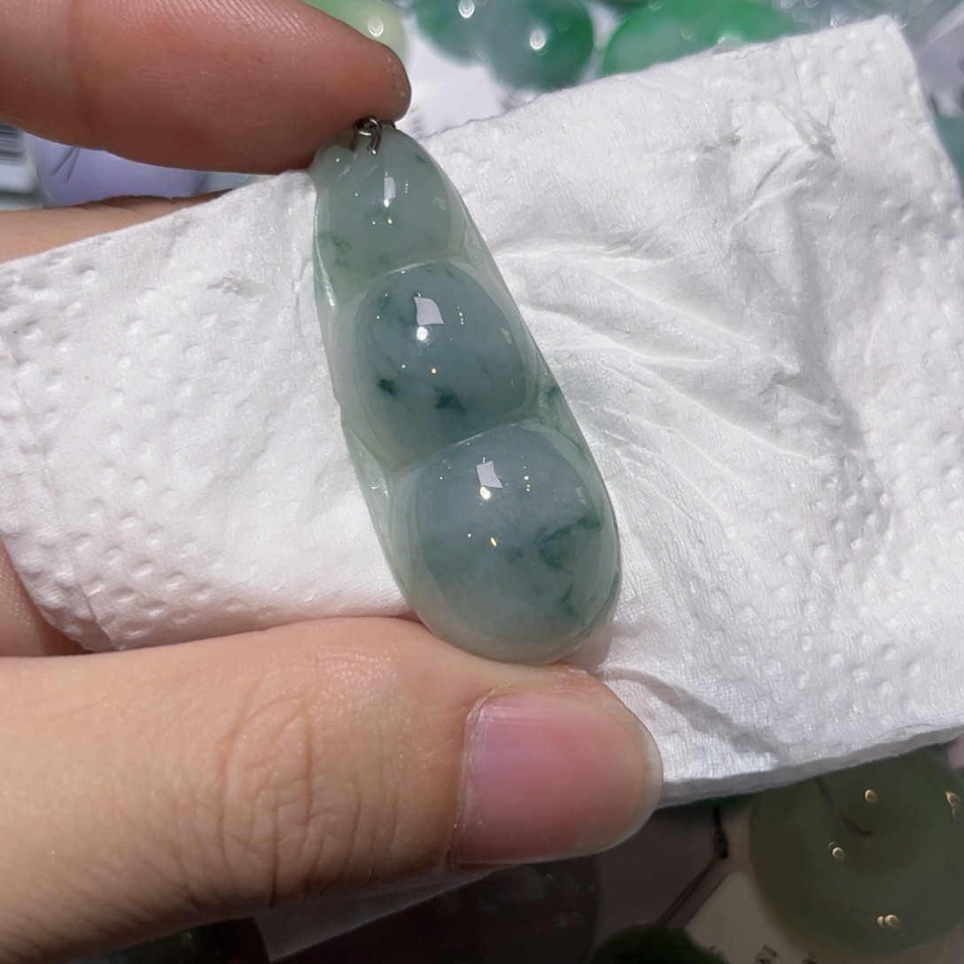 翡翠颈饰未镶嵌天然翡翠A货