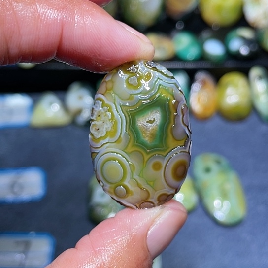 【闪购商品】未镶嵌玛瑙/玉髓珠宝奇石