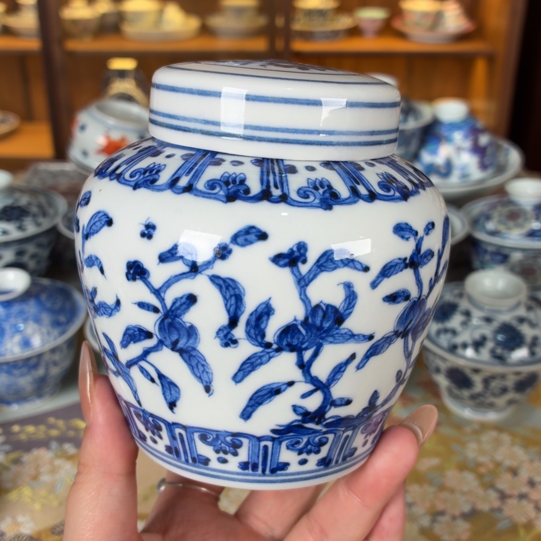 茶叶罐。。。。。。。。。。。。。