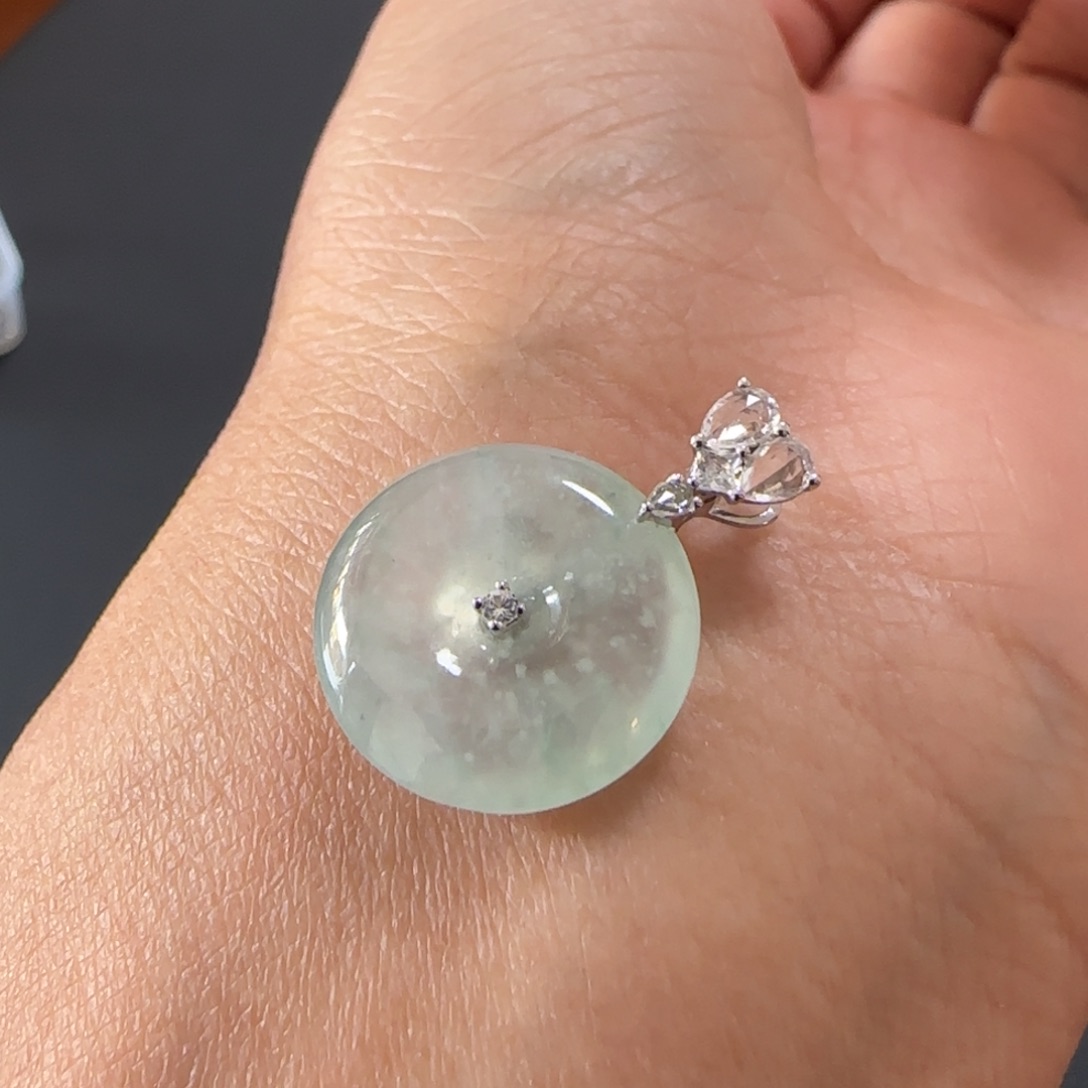 翡翠颈饰18K金镶嵌平安扣