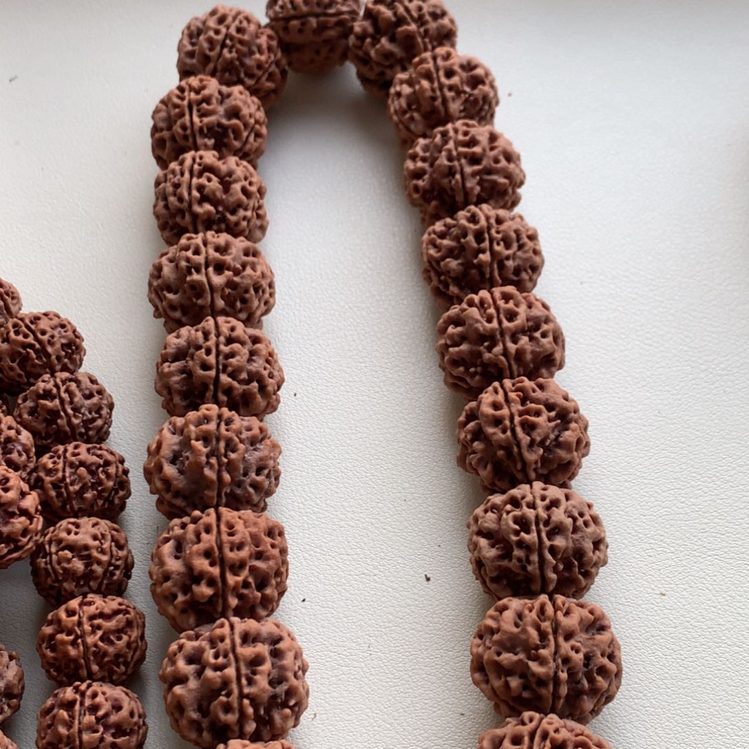 C***哥吊坠金刚菩提改价专拍，25尺寸超头