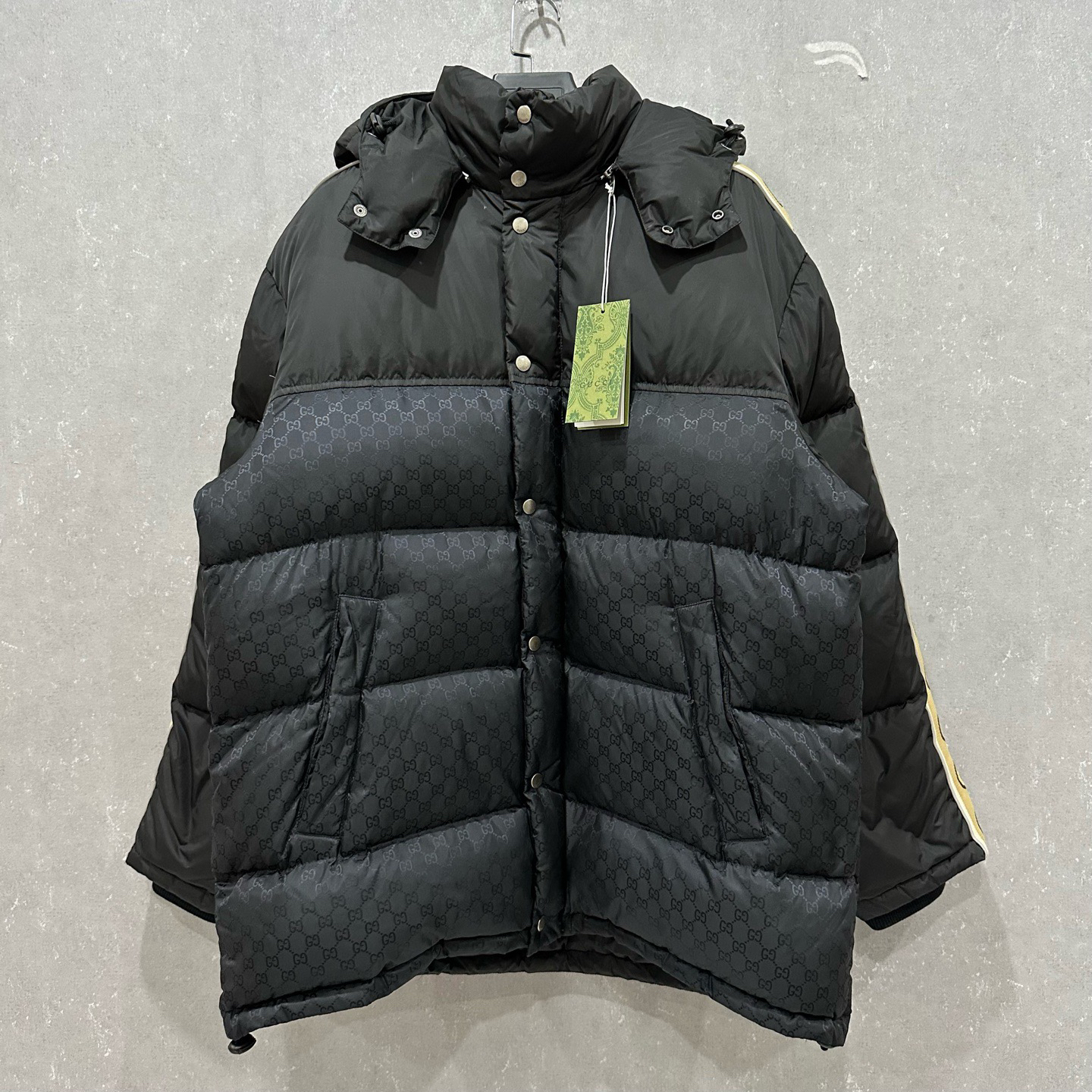 未使用 GUCCI/古驰 满印羽绒服 帽子可拆卸 52码 全新带吊 005817