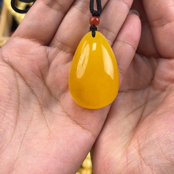 未镶嵌琥珀珠宝奇石琥珀