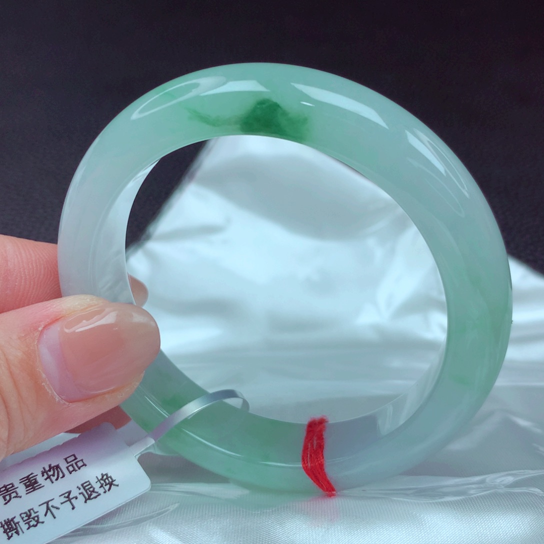 翡翠手镯未镶嵌手镯88