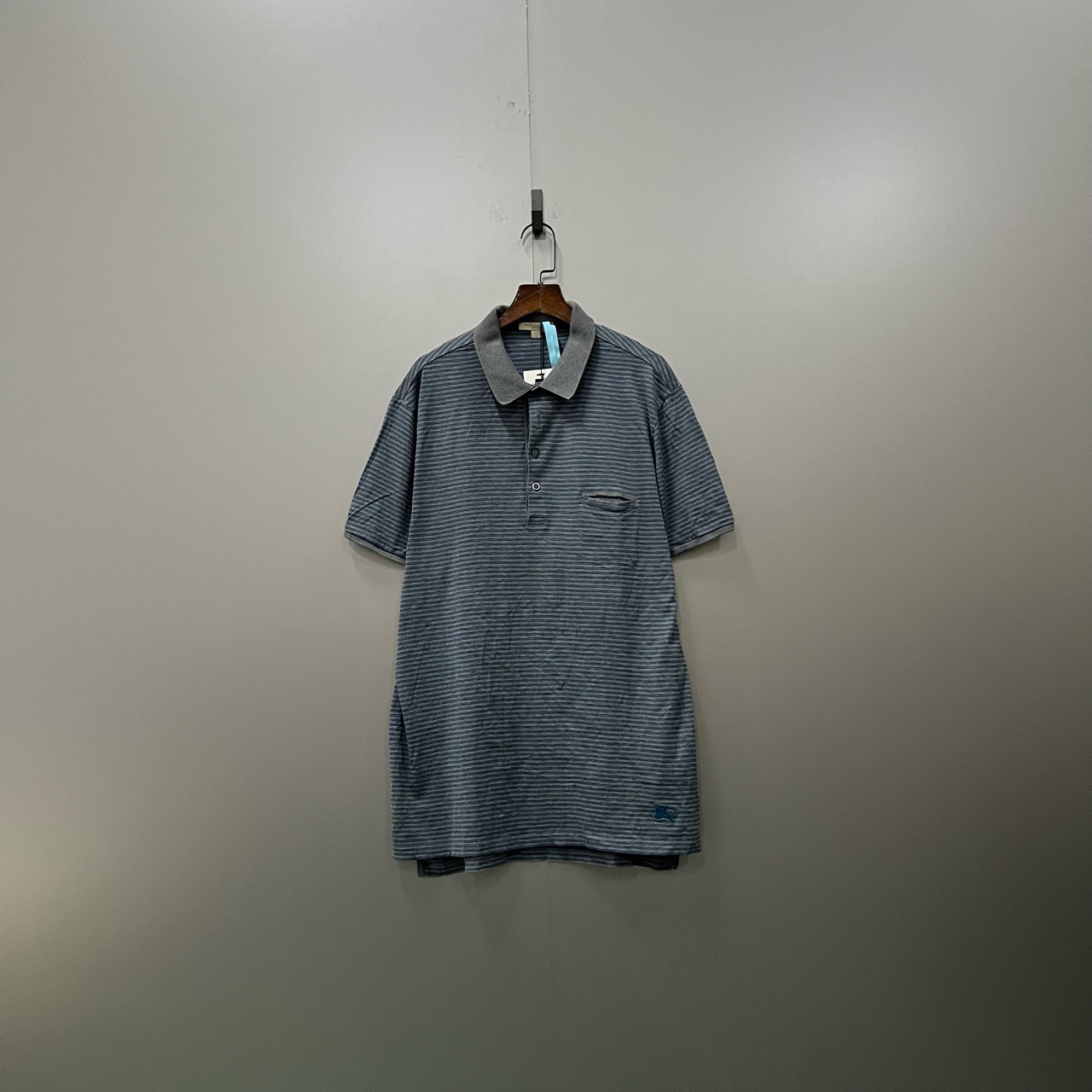 95新 BURBERRY/博柏利 （cc）拼色条纹polo衫 L码/201749