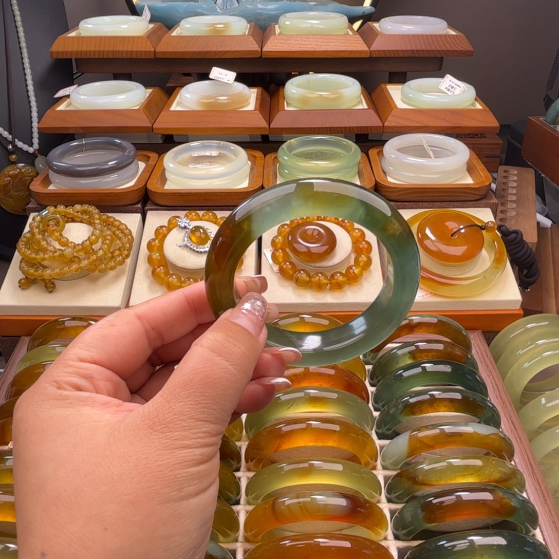 蛇纹石玉未镶嵌57-58