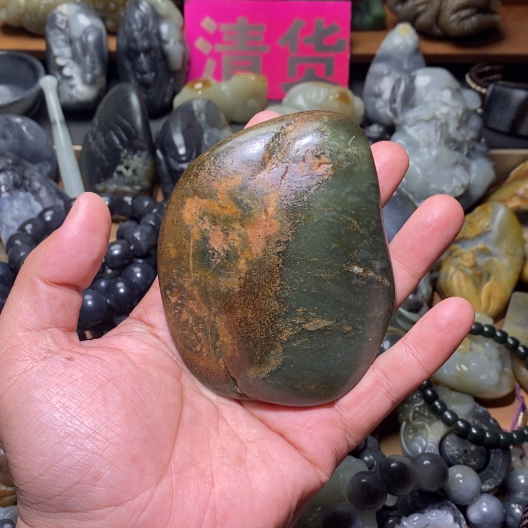 未镶嵌和田玉摆件